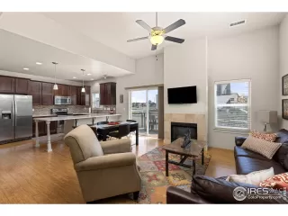 Photo #3: 1007556 Listing