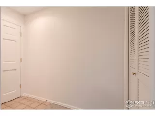 Photo #5: 1007625 Listing