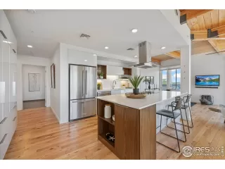 Photo #2: 1007649 Listing