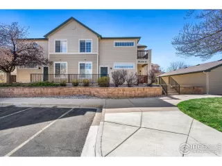 Photo #2: 1007652 Listing