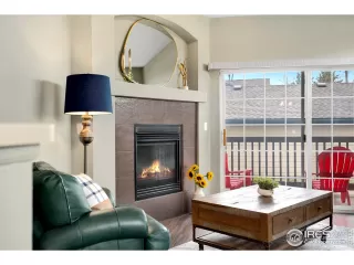 Photo #6: 1007652 Listing