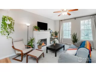 Photo #3: 1007690 Listing