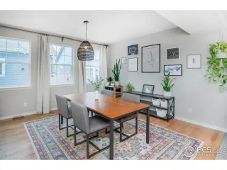 Photo #6: 1007690 Listing