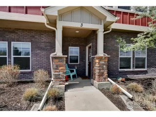 Photo #2: 1007876 Listing