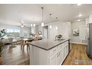 Photo #5: 1007894 Listing 