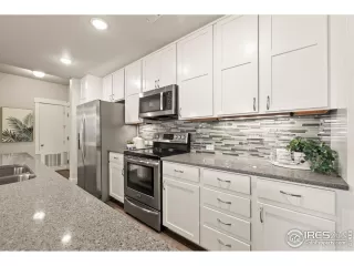 Photo #6: 1007894 Listing 