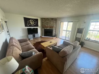 Photo #3: 1007933 Listing