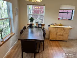 Photo #6: 1007933 Listing