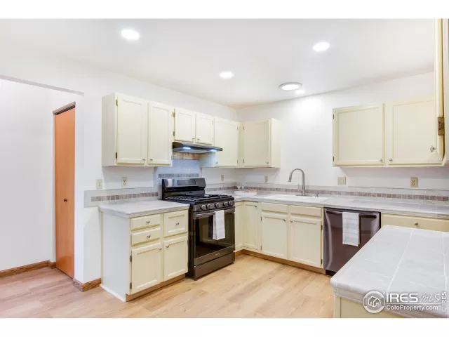 MLS: 1008005 Condo For Sale