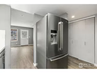 Photo #5: 1008013 Listing