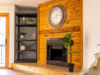 Photo #4: 1008067 Listing