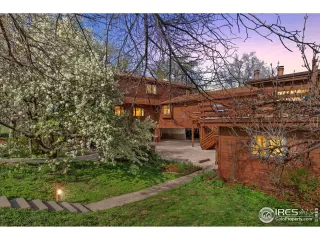 Photo #5: 1008093 Listing 