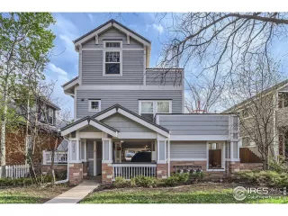 Photo #2: 1008208 Listing