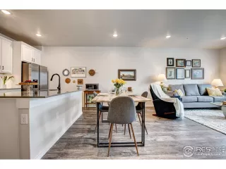 Photo #2: 1008223 Listing