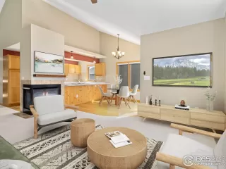 Photo #4: 1008271 Listing