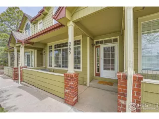 Photo #2: 1008369 Listing