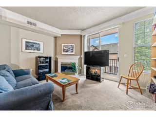 Photo #2: 1008395 Listing