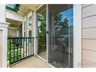 Photo #5: 1008395 Listing