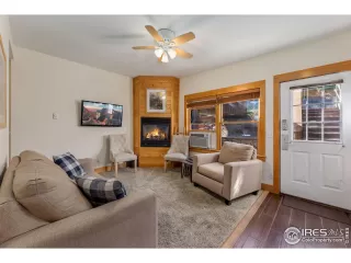 Photo #3: 1008415 Listing