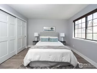 Photo #5: 1008434 Listing