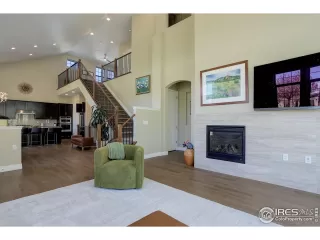 Photo #5: 1008447 Listing