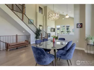 Photo #6: 1008447 Listing