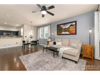 Photo #5: 1008453 Listing