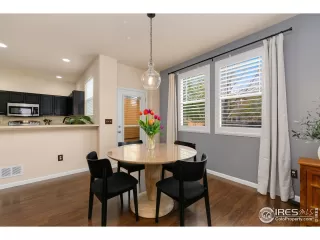 Photo #6: 1008453 Listing