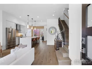 Photo #2: 1008554 Listing 