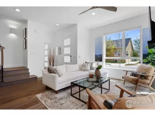 Photo #5: 1008554 Listing 