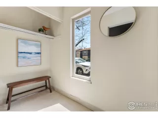 Photo #1: 1008564 Listing