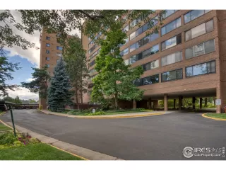 Photo #2: 1008636 Listing