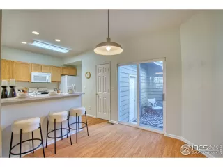 Photo #5: 1008666 Listing