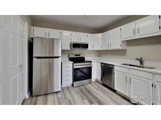 Photo #3: 1008675 Listing