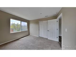 Photo #5: 1008675 Listing