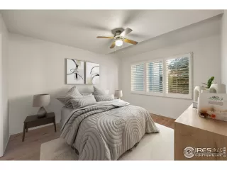 Photo #5: 1008742 Listing