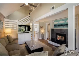 Photo #3: 1008765 Listing