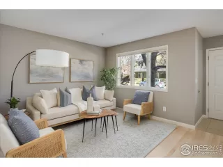 Photo #3: 1008906 Listing