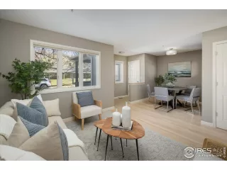 Photo #5: 1008906 Listing