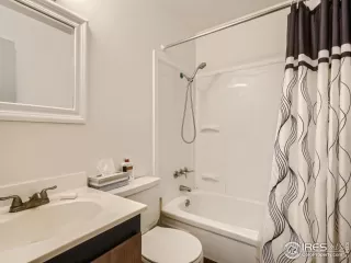 Photo #5: 1008954 Listing 