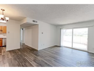 Photo #5: 1009030 Listing 