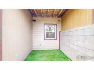 Photo #3: 1009049 Listing