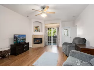 Photo #2: 1009052 Listing