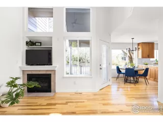 Photo #4: 1009068 Listing 