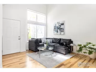 Photo #6: 1009068 Listing 