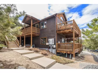 Photo #1: 1009117 Listing