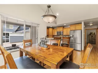 Photo #6: 1009179 Listing