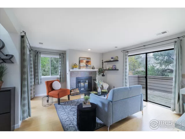 MLS: 1009243 Condo For Sale