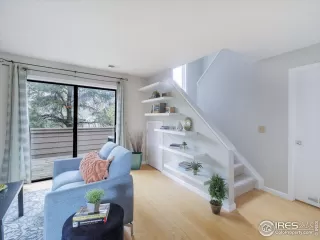 Photo #5: 1009243 Listing 