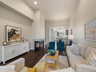 Photo #6: 1009245 Listing